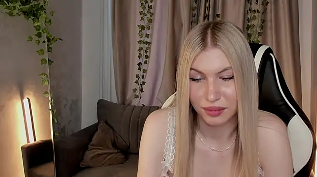 Rachel_Gloss webcam stripchat model stream image