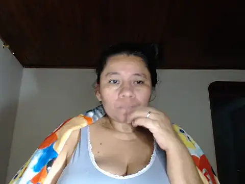 adrixxx38 live cam on StripChat