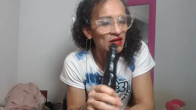 JessicaNaughty live cam on StripChat
