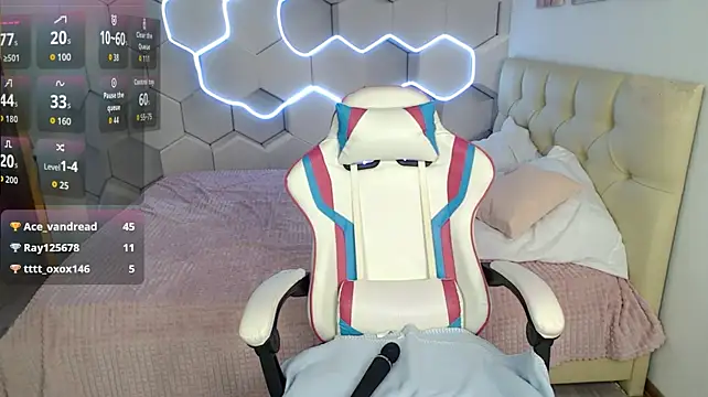 aliicemeow