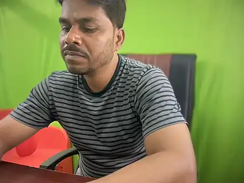 Raaz_5690