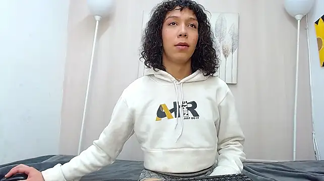 Channi_smith_ live sex cam