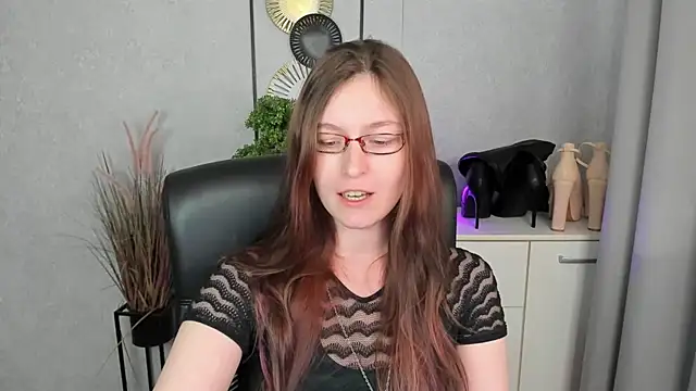 emmaxDelight live cam on StripChat