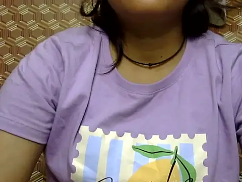 Minaxi_P live cam on StripChat