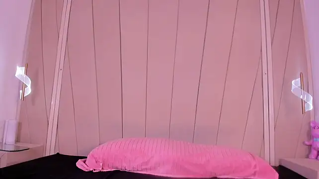 Aurora Dalton on Stripchat