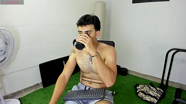 Theo_BossX webcam stripchat model stream image