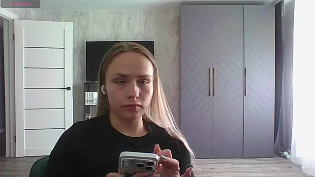Annie_Cohn