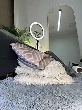 Isa__Blanc webcam