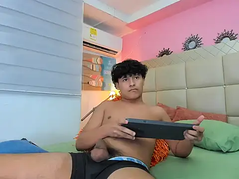 kristhofer_levis_ webcam stripchat model stream image