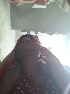 Madhu-71 live cam on StripChat