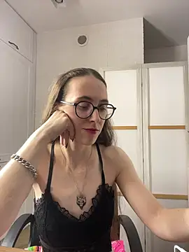 Show de webcam ao vivo com MartiniiSelenna - Brinquedos Lovense interativos disponíveis