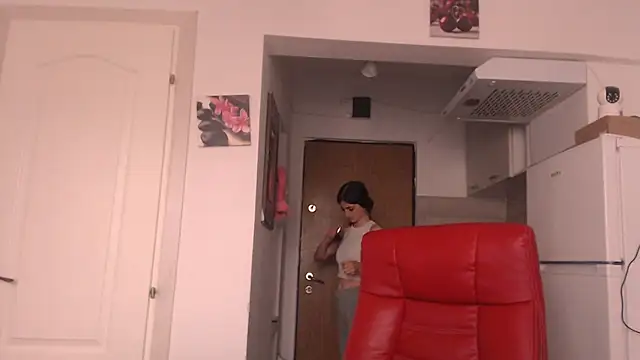 simyhvn live cam on StripChat