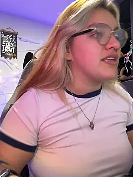 Sophia_Weest99 live cam preview