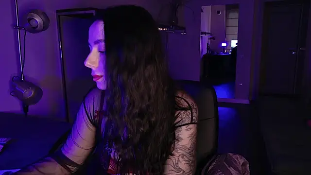 Di_na_Bell live cam on StripChat