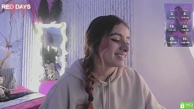 Naomy_tay1