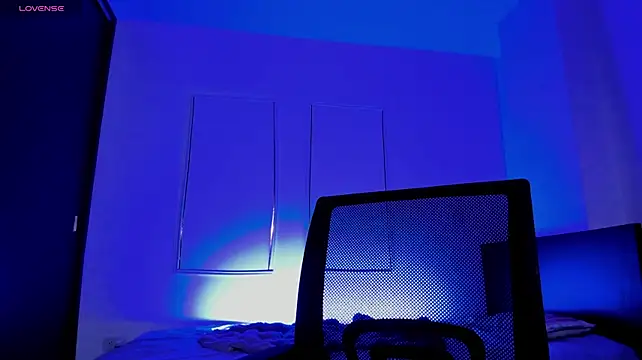 MeganWhite3