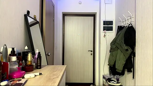 LalaSchwarting momentopname van live room op Stripchat