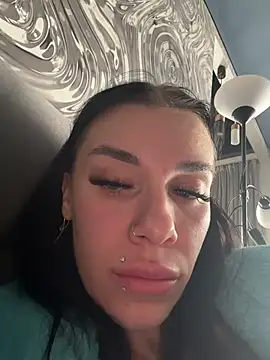 Queen_of_pain live cam on StripChat