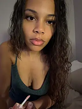 Petite_Baddie webcam