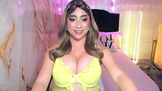 10inchSelfsuckPrincess live cam on StripChat