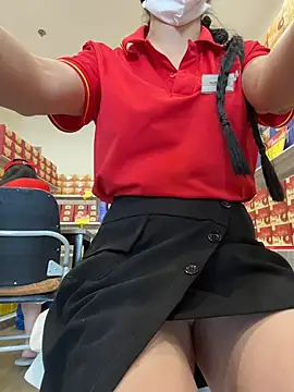 Sneaky_Cumshoot webcam