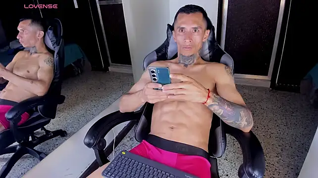 Evains_777 live cam on StripChat