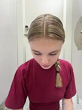 -MiaKitty webcam