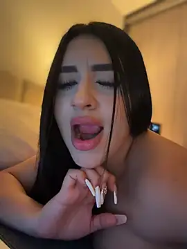 Live webcam show with LindseyMos - Interactive Lovense toys available