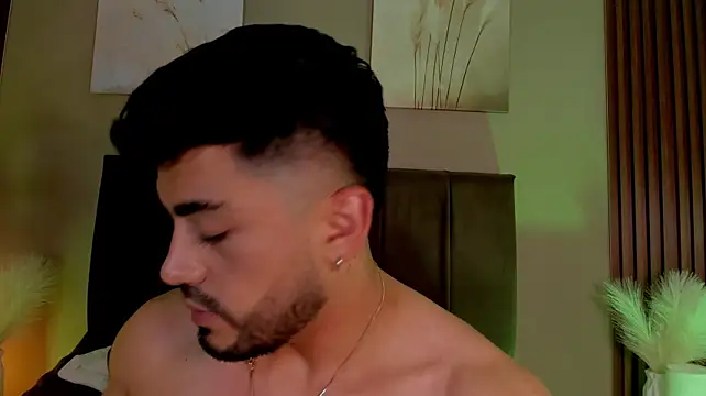 Alexander_Diazz live Stripchat room