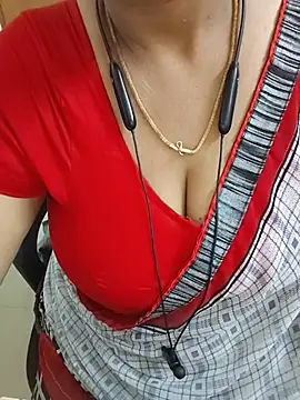 Tamil-ranjitha07 live cam on StripChat