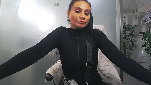 YaraXCox live cam room