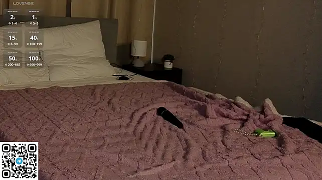 Krisss_Kiss54