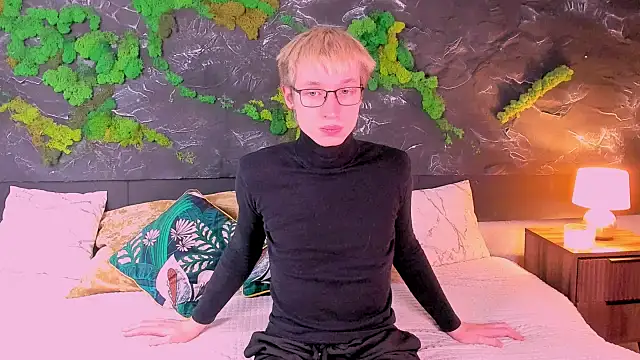 ADRIAN_LUKS webcam stripchat model stream image
