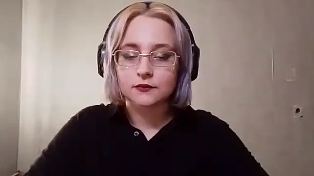 BreanneRadley live cam on StripChat