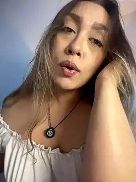 Im_sophiie live cam room
