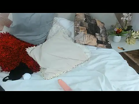 CharloteEvans__ live cam on StripChat