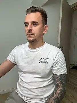 huge_cock22cm (Ask my age) - Let
