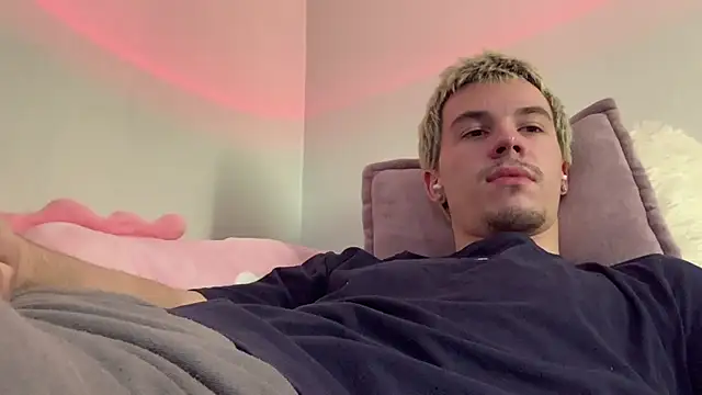 Jeremy1Scott live now