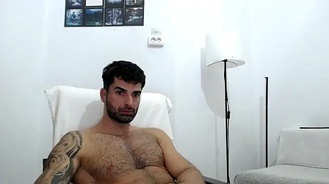 Verycutex live cam on StripChat