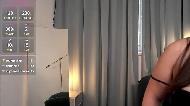 Naomi_Vibe_ live cam preview