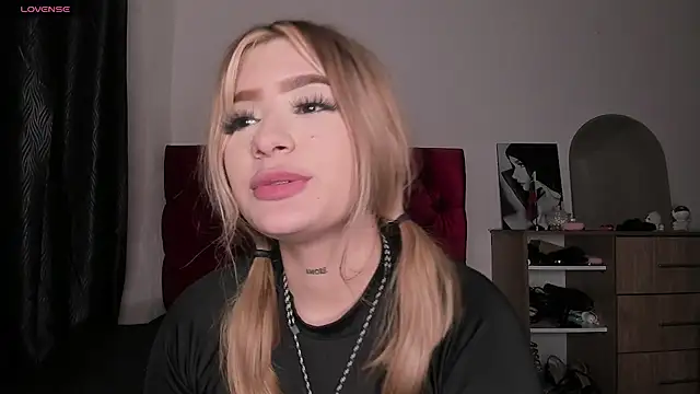 akirahattori live sex cam