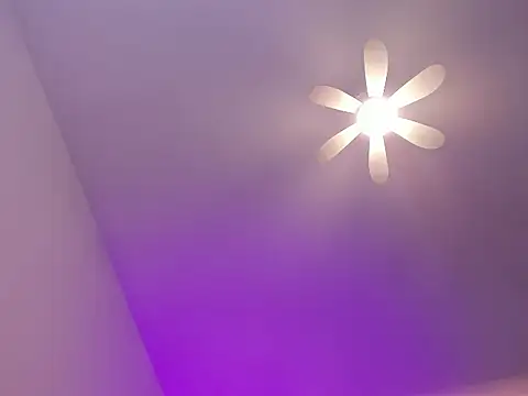 Pauline_Fox webcam