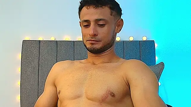 Adonys_Lewis_