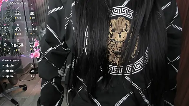 Aili_queens