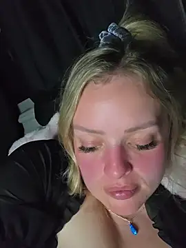 Bridgette03 live cam