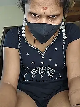 Malikasharavatea live cam on StripChat