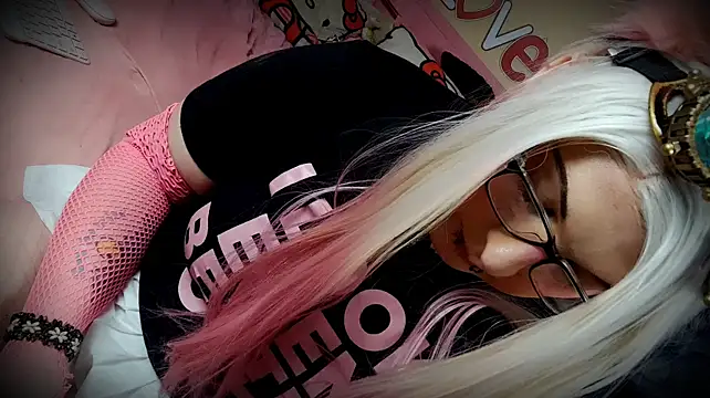Blakelytgirl live cam on StripChat