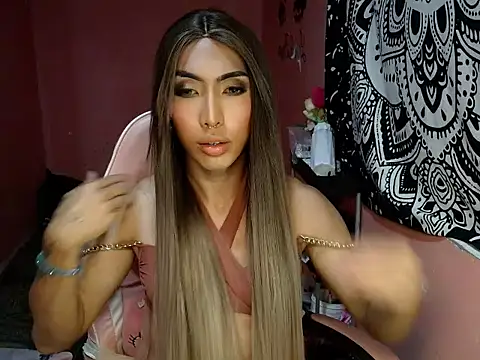 ChichayFOX live cam on StripChat