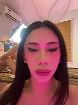 CassandraLovve live cam on StripChat