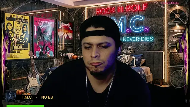 chino_roz webcam